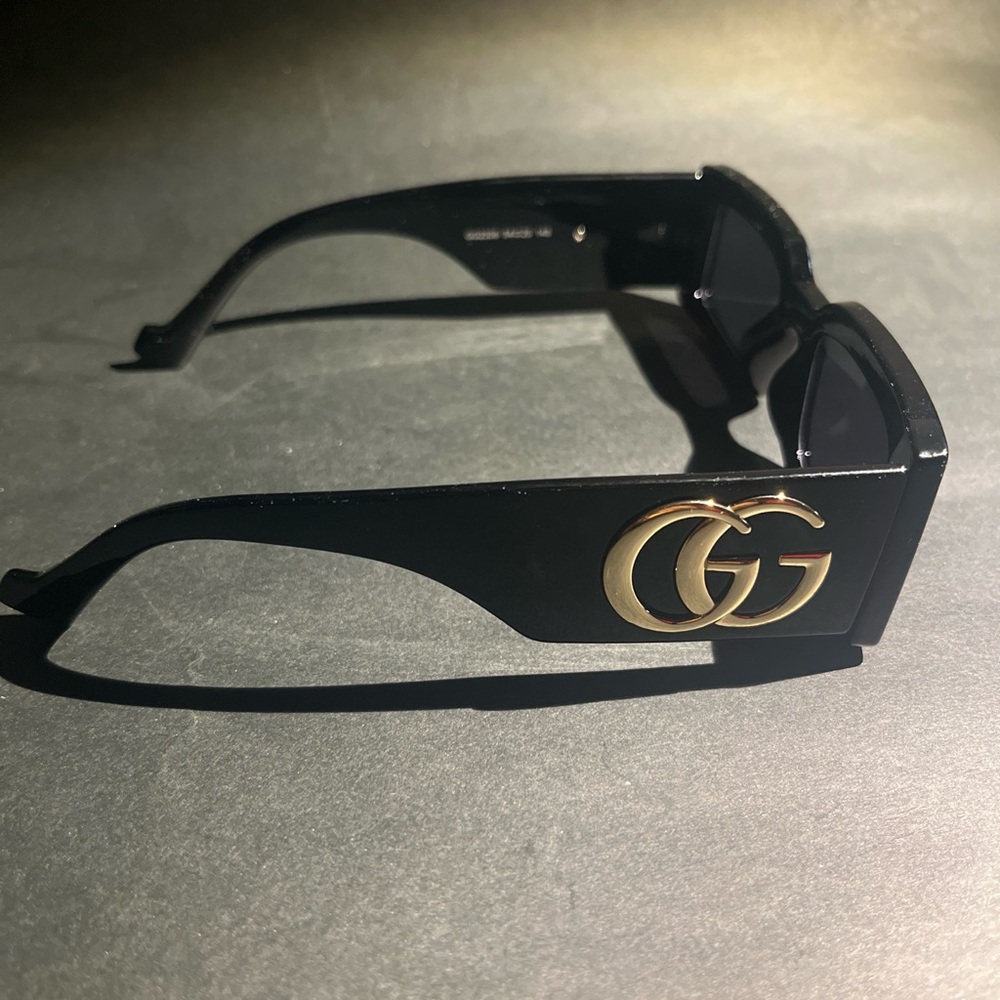 Gucci Black Rectangular Sunglasses - image 2